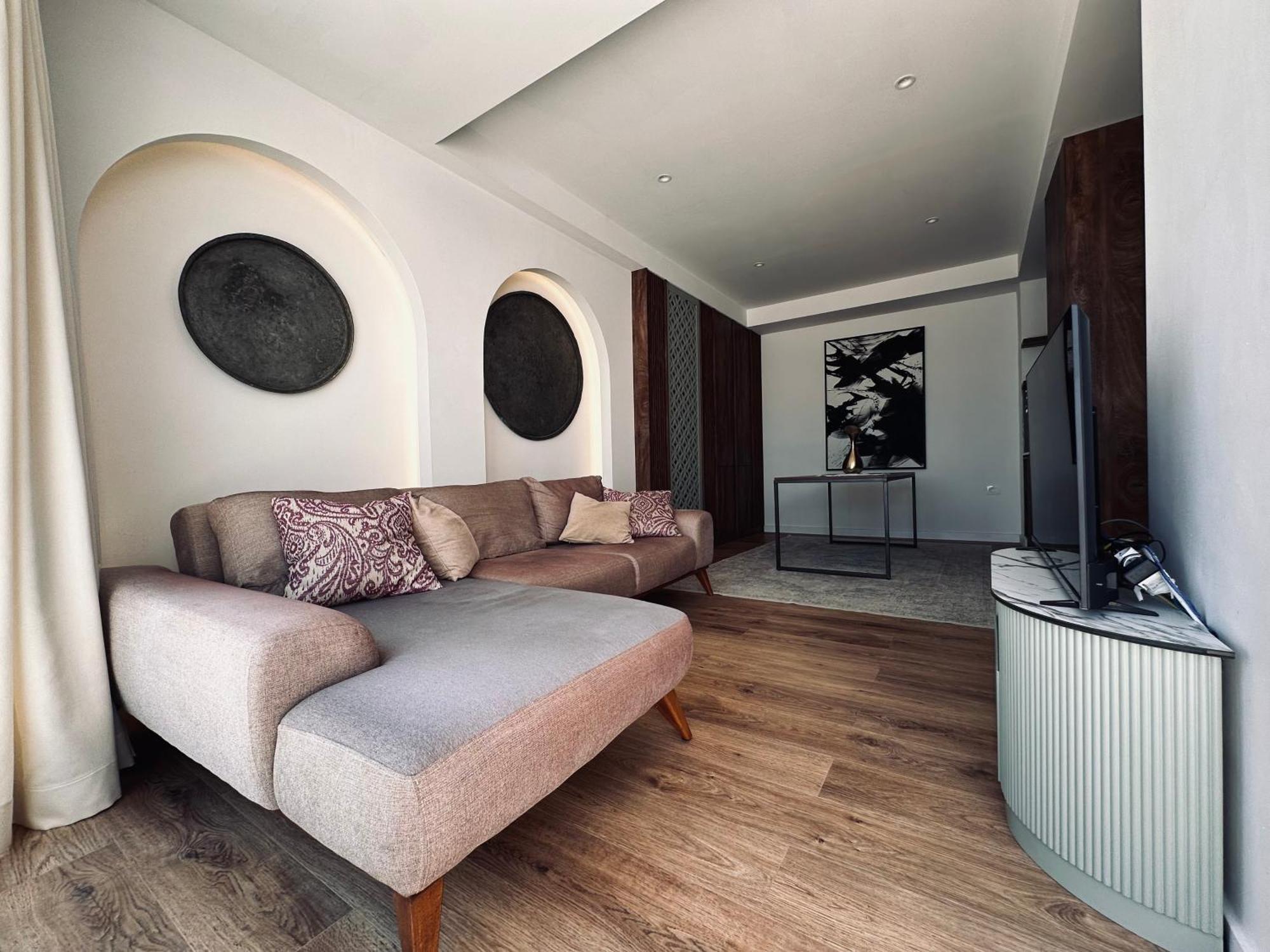 Apartment Palastura *